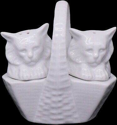 Chamart France White Porcelain Cats / Kittens Salt & Pepper Shakers 4