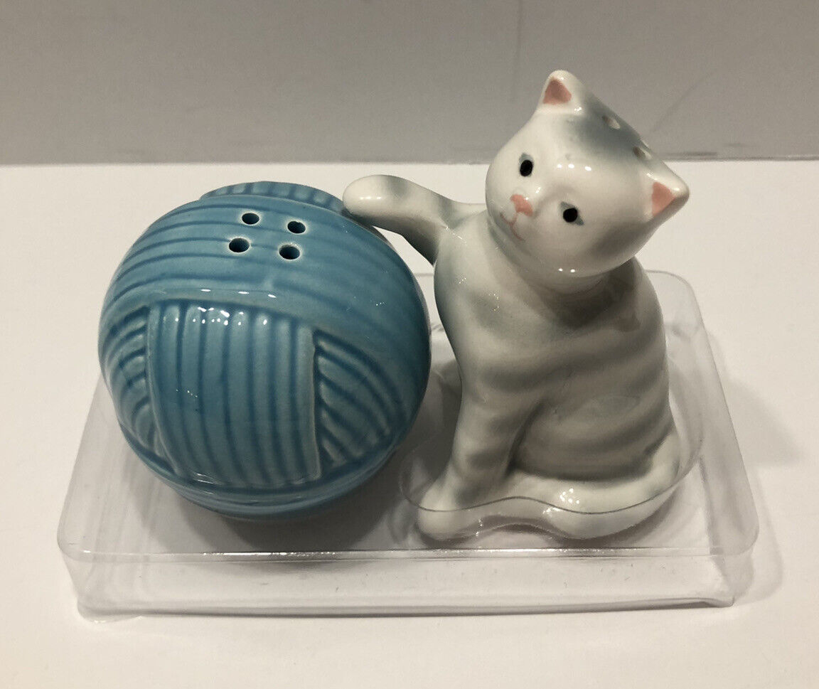 Kitty Cat and Yarn Salt and Pepper Shakers New In Box