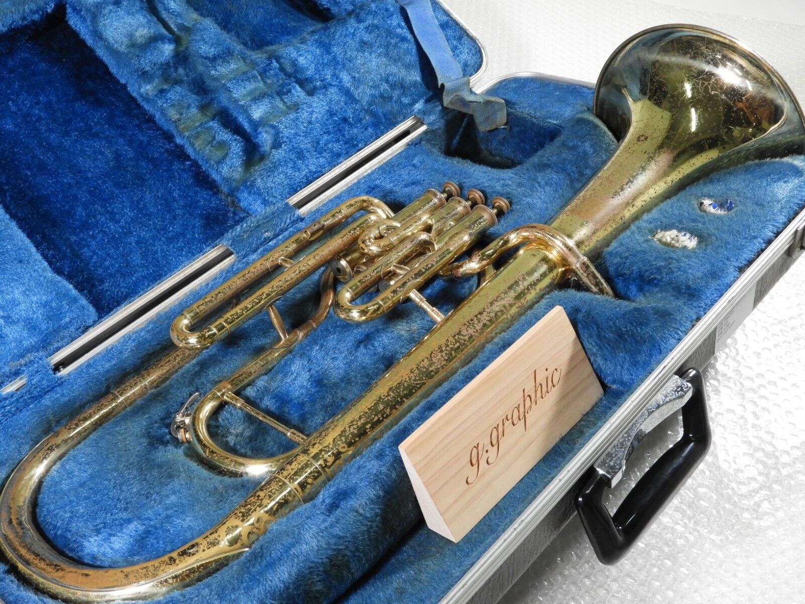 Yamaha Yah-201 Eb Alto Horn Used With Hard Case Yellow Brass Bell Lacquer Finish